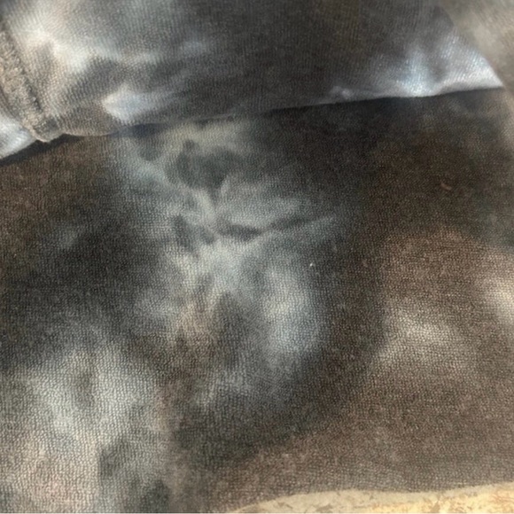 Womens Green Tea Greentea Tie Dye Sweatshirt Large NWT - Picture 11 of 11